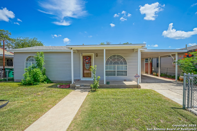 Listing photo id 0 for 314 Ranmar