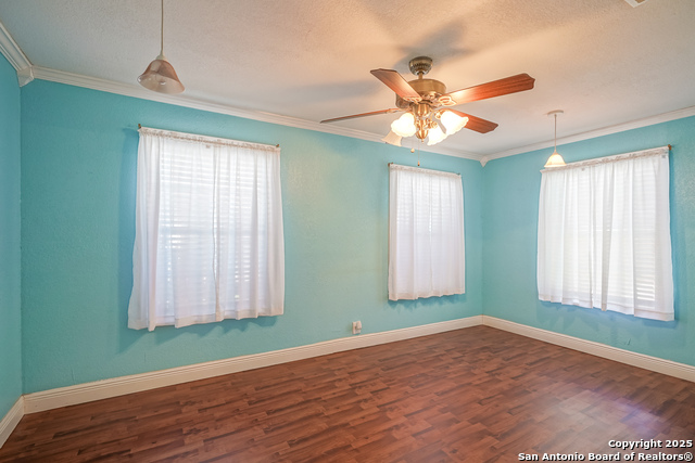 Listing photo id 18 for 314 Ranmar
