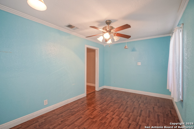Listing photo id 19 for 314 Ranmar
