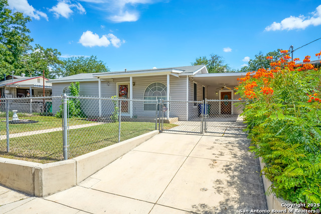 Listing photo id 1 for 314 Ranmar