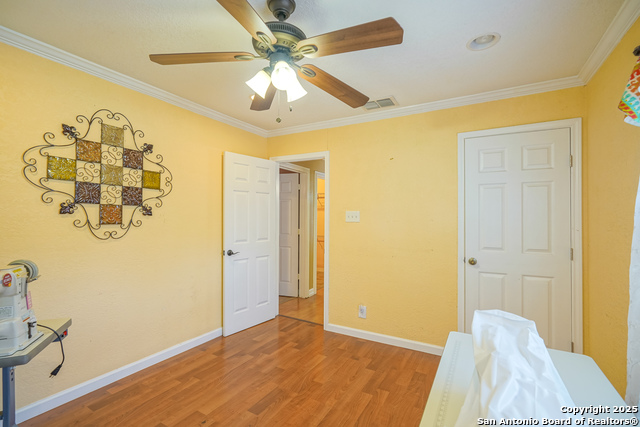 Listing photo id 29 for 314 Ranmar