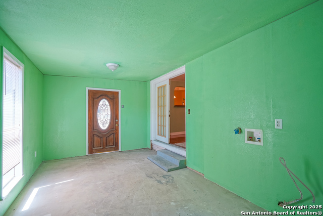 Listing photo id 32 for 314 Ranmar