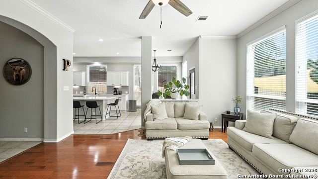 Listing photo id 18 for 2448 Woodbridge Way