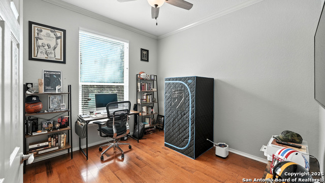 Listing photo id 22 for 2448 Woodbridge Way