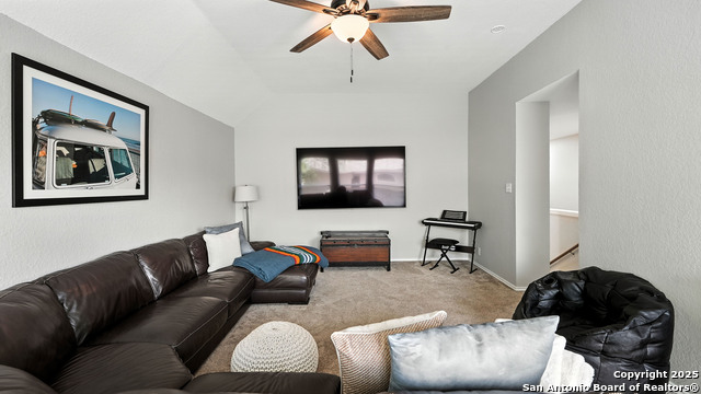 Listing photo id 26 for 2448 Woodbridge Way
