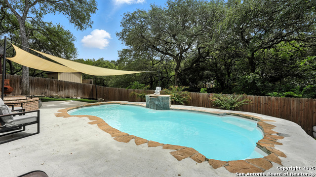 Listing photo id 42 for 2448 Woodbridge Way