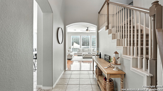 Listing photo id 4 for 2448 Woodbridge Way