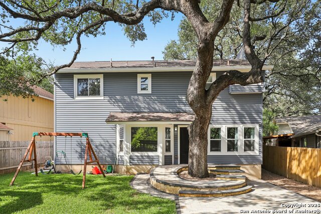 Image 23 of 29 For 13815 Laurel Hollow Dr.