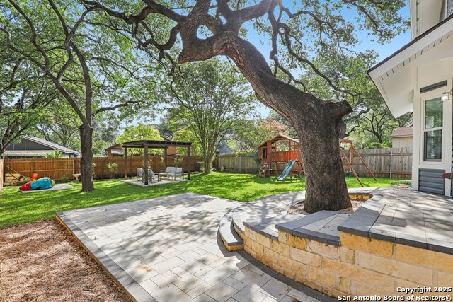Image 26 of 29 For 13815 Laurel Hollow Dr.