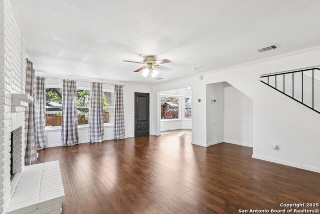 Image 6 of 29 For 13815 Laurel Hollow Dr.