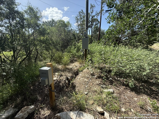 Image 7 of 18 For 416 Hilltop  