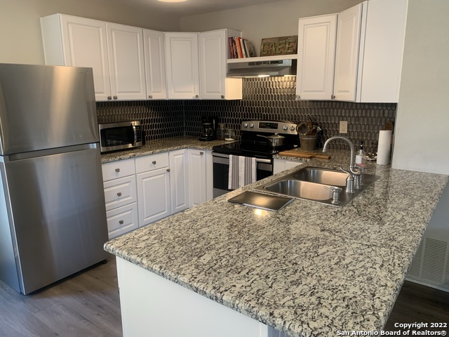 Image 4 of 16 For 7261 Fernview