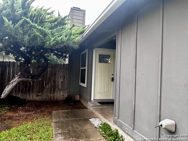 Image 5 of 16 For 7261 Fernview