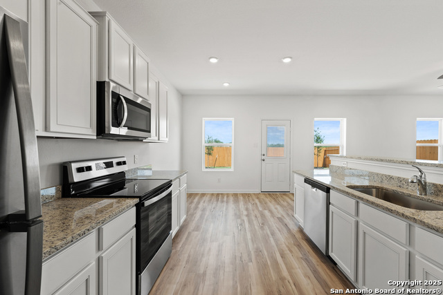 Listing photo id 9 for 11526 Woodpecker Drive