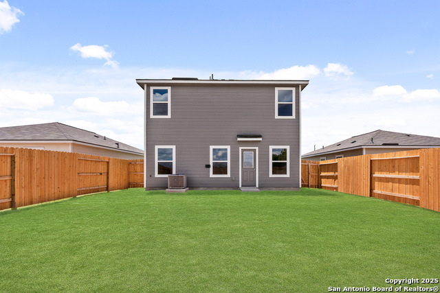 Listing photo id 1 for 11526 Woodpecker Drive