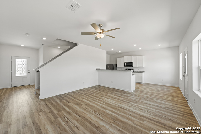Listing photo id 4 for 11526 Woodpecker Drive