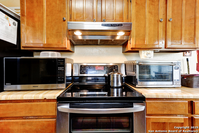 Listing photo id 10 for 8403 S Meadow Bird Circle