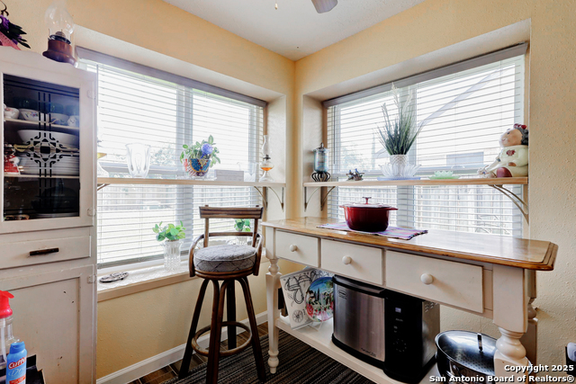 Listing photo id 12 for 8403 S Meadow Bird Circle