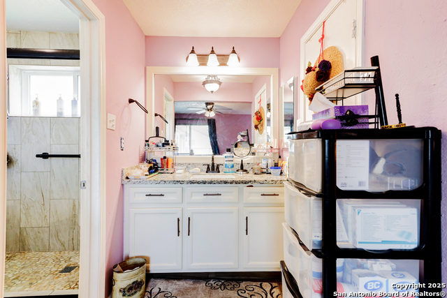 Listing photo id 29 for 8403 S Meadow Bird Circle