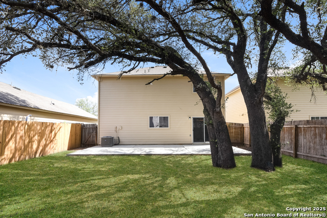 Listing photo id 13 for 11230 Acuff