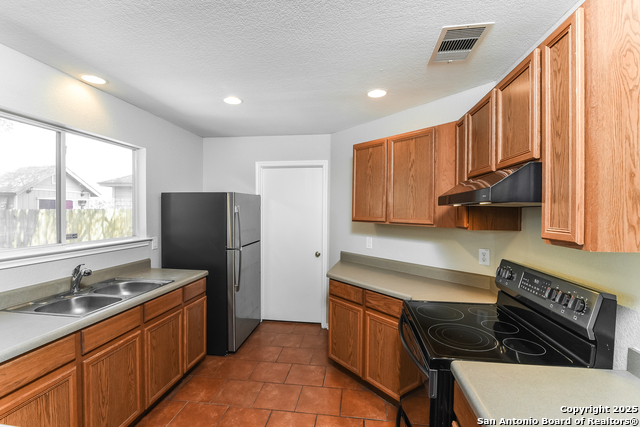 Listing photo id 4 for 11230 Acuff