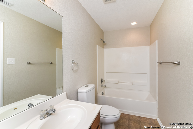Listing photo id 7 for 11230 Acuff