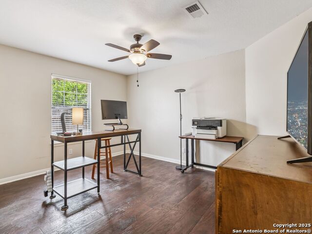 Image 16 of 59 For 1832 Sunnybrook