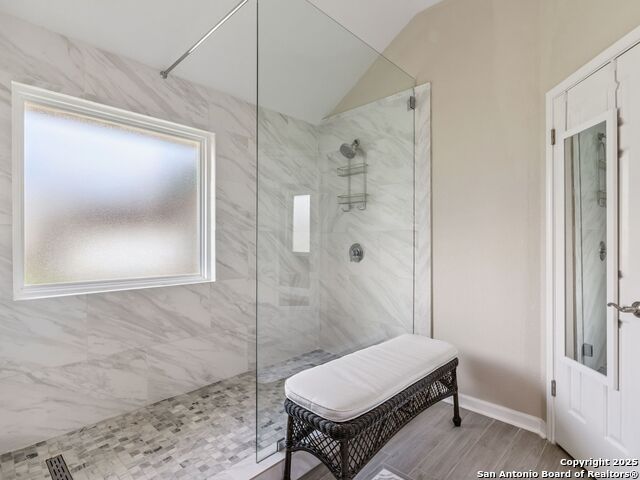 Image 20 of 59 For 1832 Sunnybrook