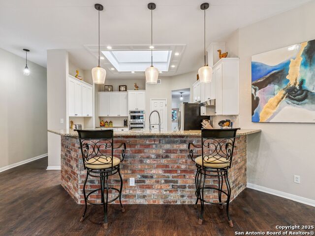 Image 30 of 59 For 1832 Sunnybrook