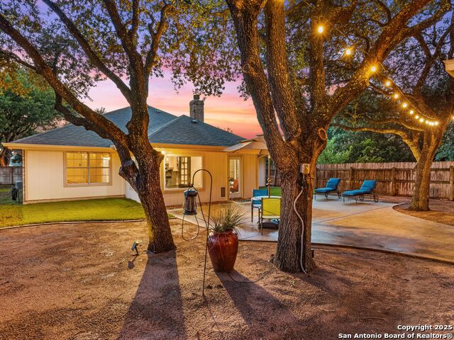 Image 38 of 59 For 1832 Sunnybrook