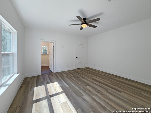Image 6 of 14 For 1934 Lamar St.