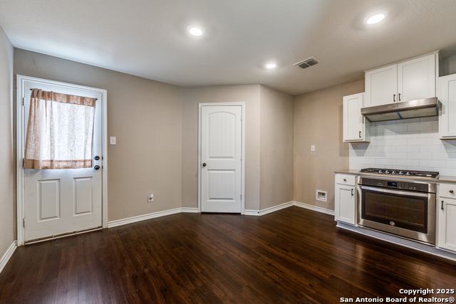 Image 8 of 25 For 3027 Mission Gate