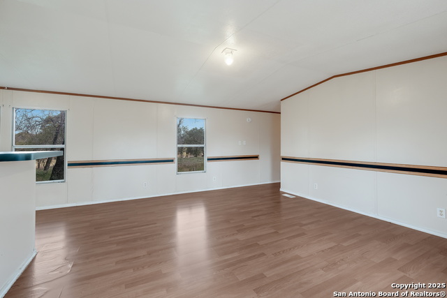 Image 6 of 27 For 131 Flores Oaks