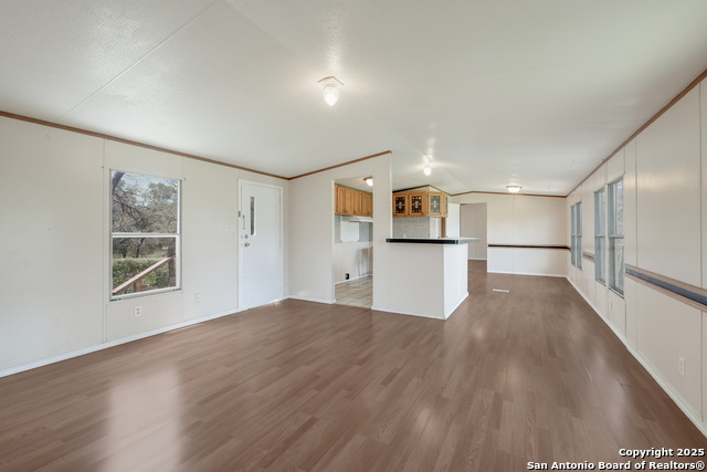 Image 8 of 27 For 131 Flores Oaks