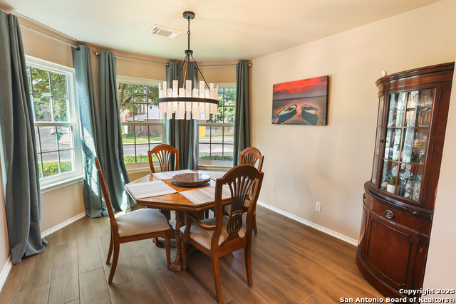 Image 9 of 20 For 8915 Burgandy
