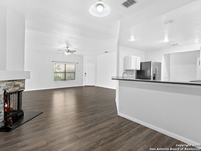 Image 14 of 37 For 5430 Vista Court