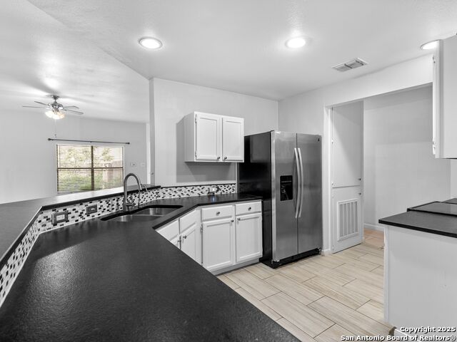 Image 15 of 37 For 5430 Vista Court