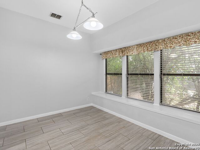 Image 19 of 37 For 5430 Vista Court