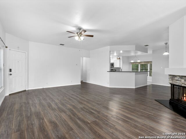 Image 5 of 37 For 5430 Vista Court