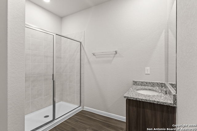 Image 15 of 41 For 10314 Eve Gardens