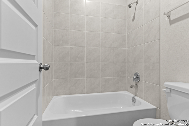 Image 21 of 41 For 10314 Eve Gardens