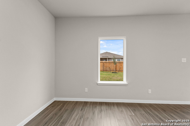 Image 7 of 41 For 10314 Eve Gardens