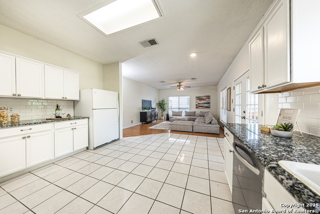 Image 10 of 31 For 15074 Preston Hollow