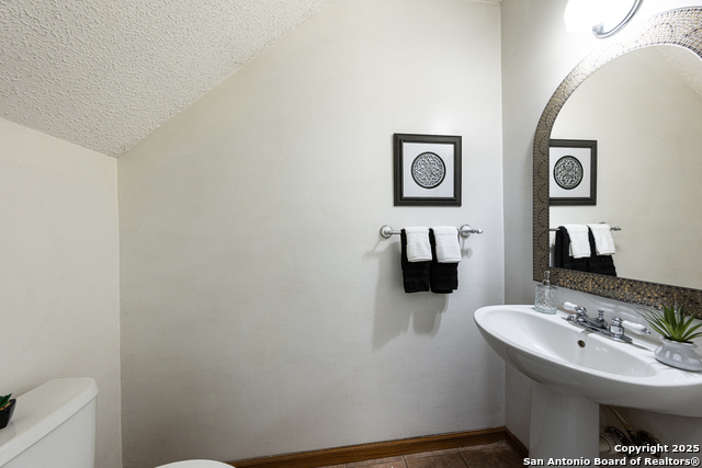 Image 17 of 31 For 15074 Preston Hollow