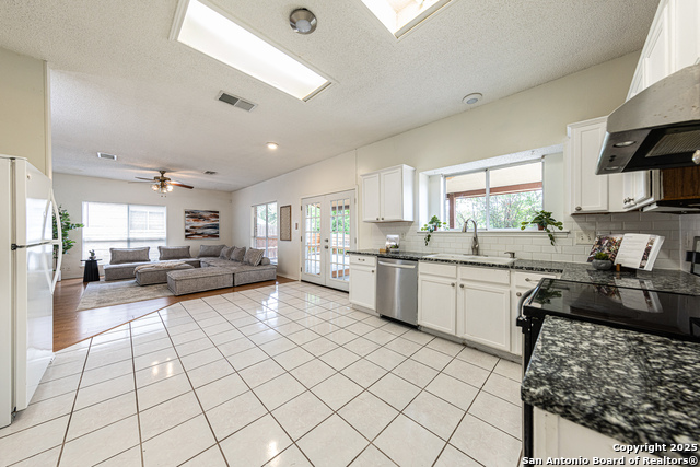 Image 8 of 31 For 15074 Preston Hollow