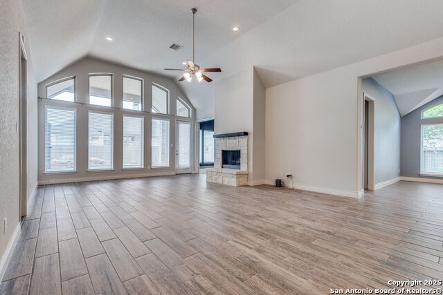 Listing photo id 8 for 7955 Valley Crest