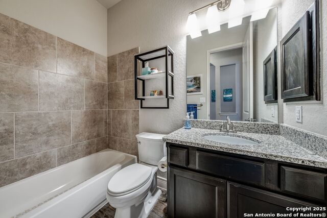 Listing photo id 13 for 7955 Valley Crest