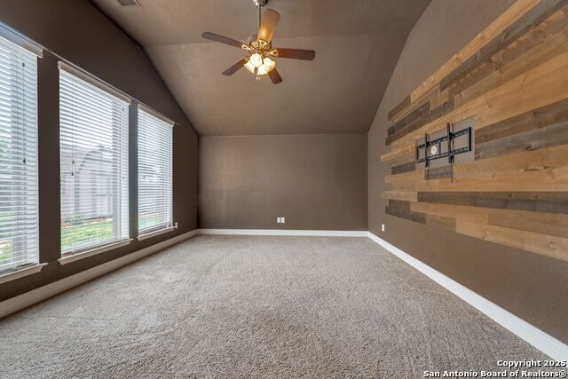 Listing photo id 19 for 7955 Valley Crest