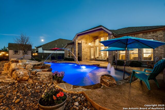 Listing photo id 23 for 7955 Valley Crest
