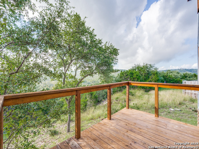 Image 20 of 30 For 238 Ledgeview